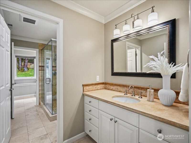 6158 162nd Place SE Bellevue WA 98006