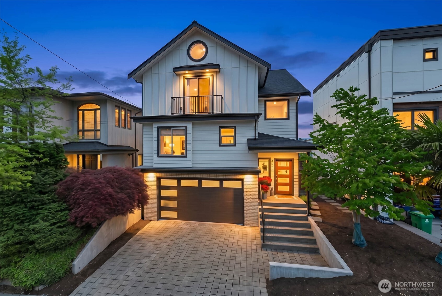 1428 Palm Avenue SW Seattle WA 98116