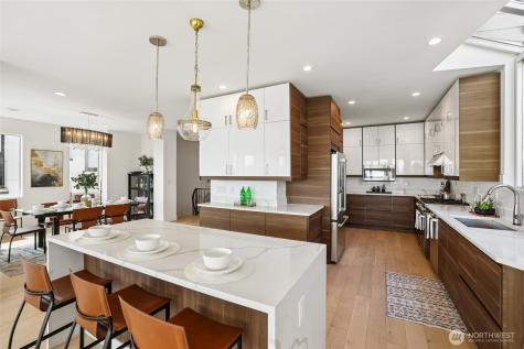 1428 Palm Avenue SW Seattle WA 98116