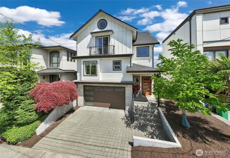 1428 Palm Avenue SW Seattle WA 98116