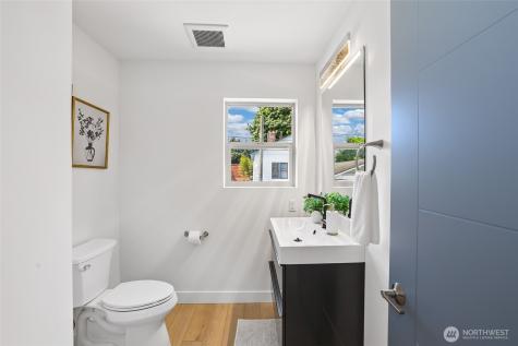 1428 Palm Avenue SW Seattle WA 98116