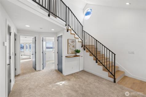 1428 Palm Avenue SW Seattle WA 98116