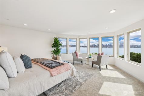 1428 Palm Avenue SW Seattle WA 98116