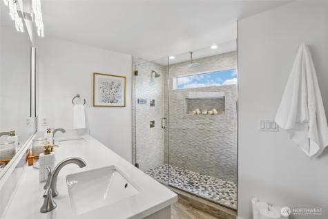 1428 Palm Avenue SW Seattle WA 98116