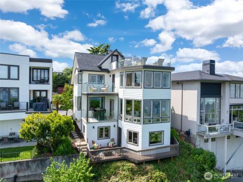 1428 Palm Avenue SW Seattle WA 98116