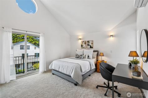 1428 Palm Avenue SW Seattle WA 98116
