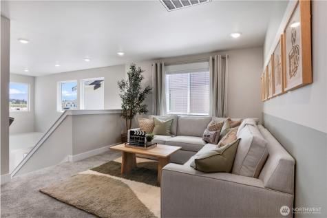 32120 Myrtle Avenue SE Black Diamond WA 98010