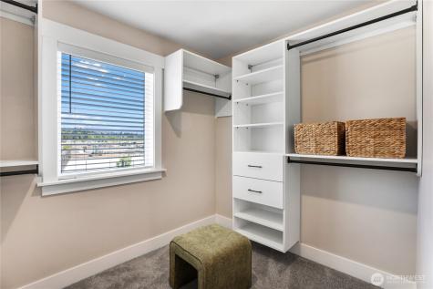 32120 Myrtle Avenue SE Black Diamond WA 98010