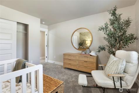 32120 Myrtle Avenue SE Black Diamond WA 98010