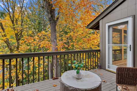 118 168th Avenue NE Bellevue WA 98008