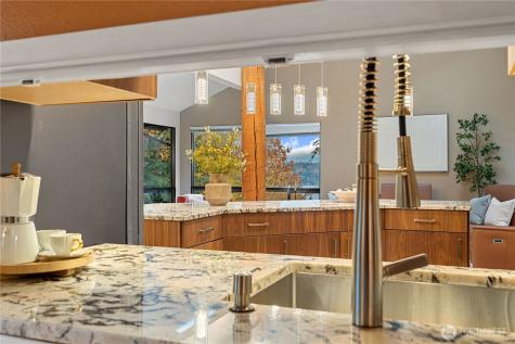 118 168th Avenue NE Bellevue WA 98008