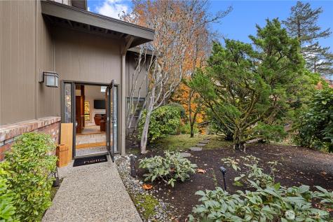 118 168th Avenue NE Bellevue WA 98008