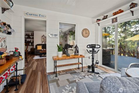 985 Lyndean Lane Oak Harbor WA 98277