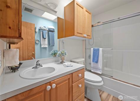 985 Lyndean Lane Oak Harbor WA 98277