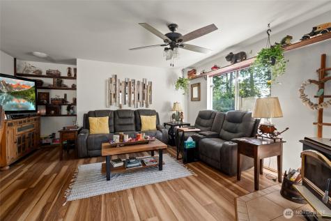 985 Lyndean Lane Oak Harbor WA 98277