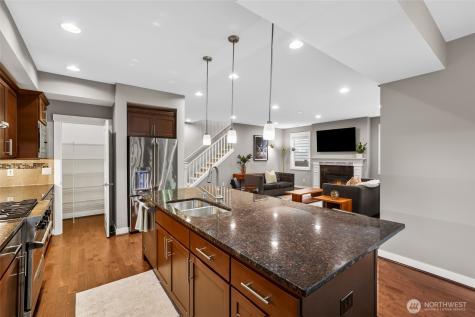 1601 NE Falls Drive Issaquah WA 98029