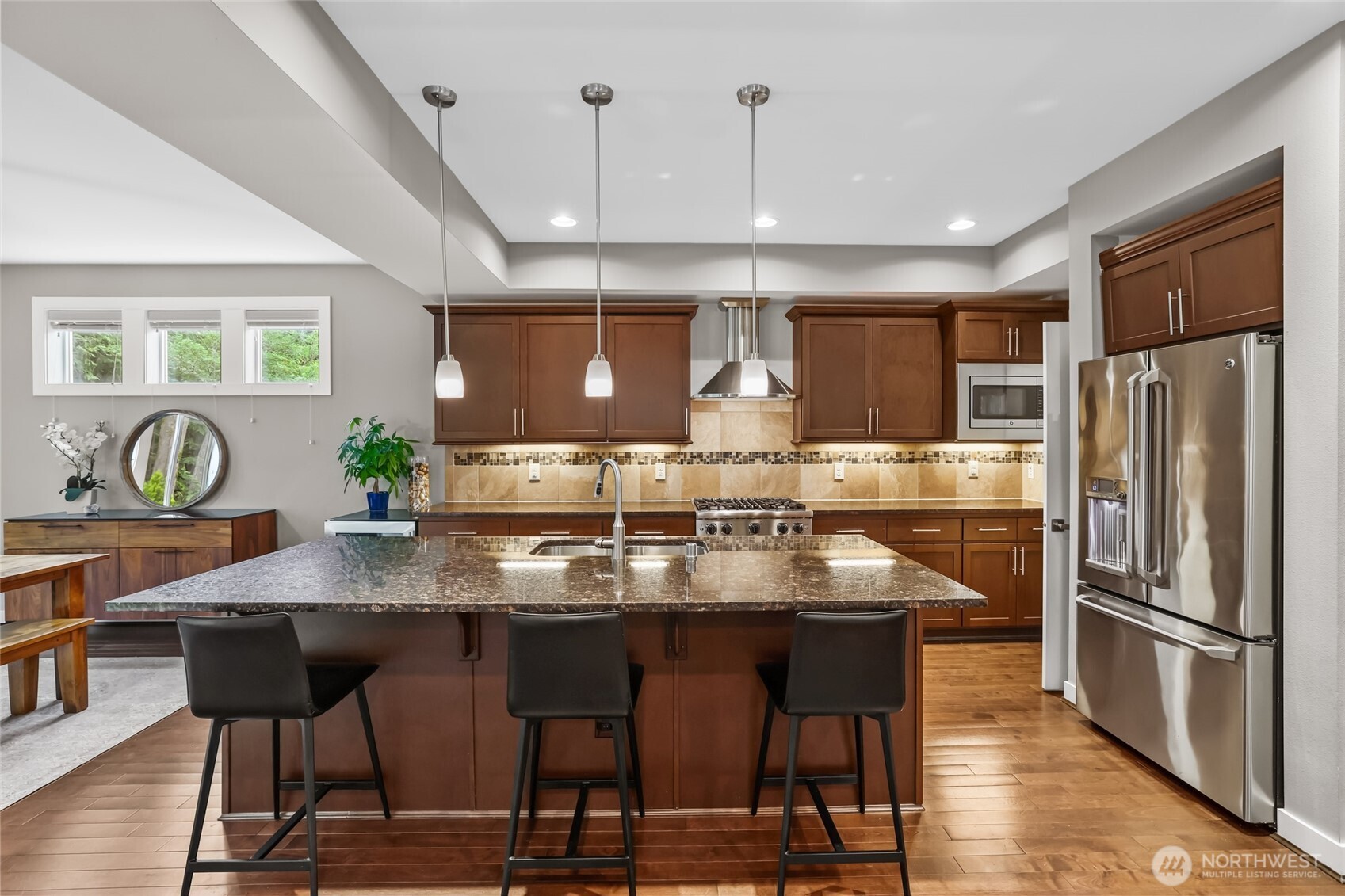1601 NE Falls Drive Issaquah WA 98029