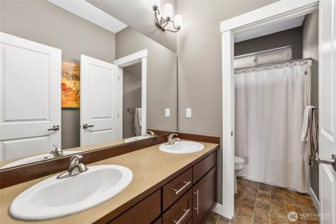 1601 NE Falls Drive Issaquah WA 98029