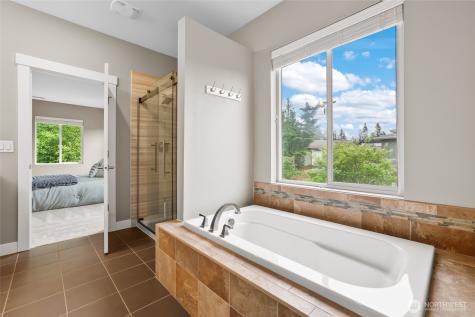 1601 NE Falls Drive Issaquah WA 98029