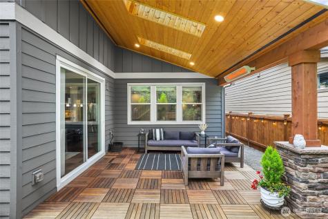 1601 NE Falls Drive Issaquah WA 98029