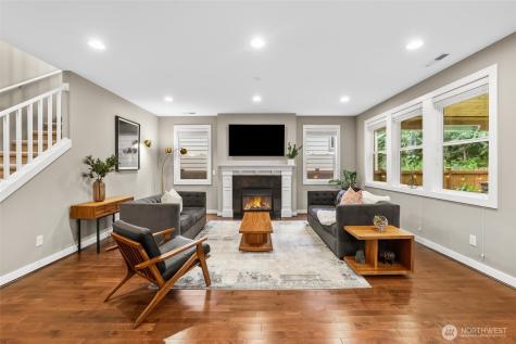 1601 NE Falls Drive Issaquah WA 98029