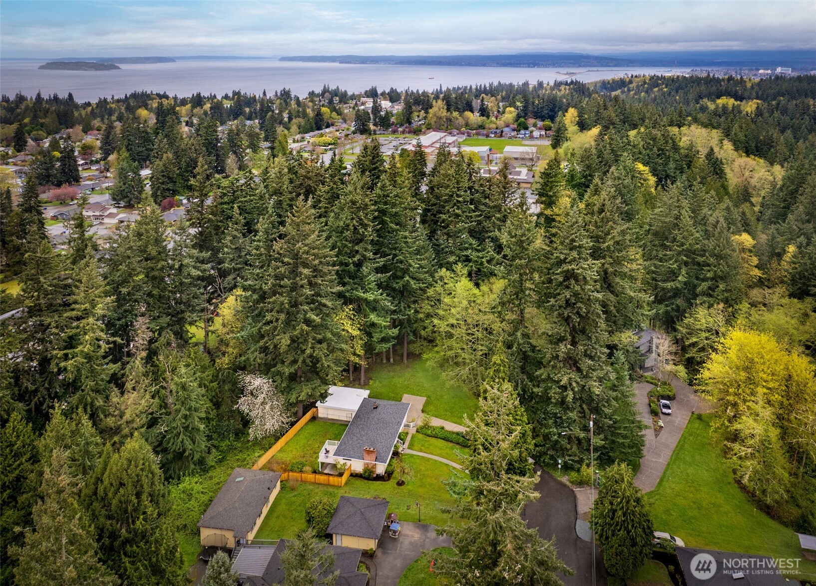 5402 West Drive Everett WA 98203