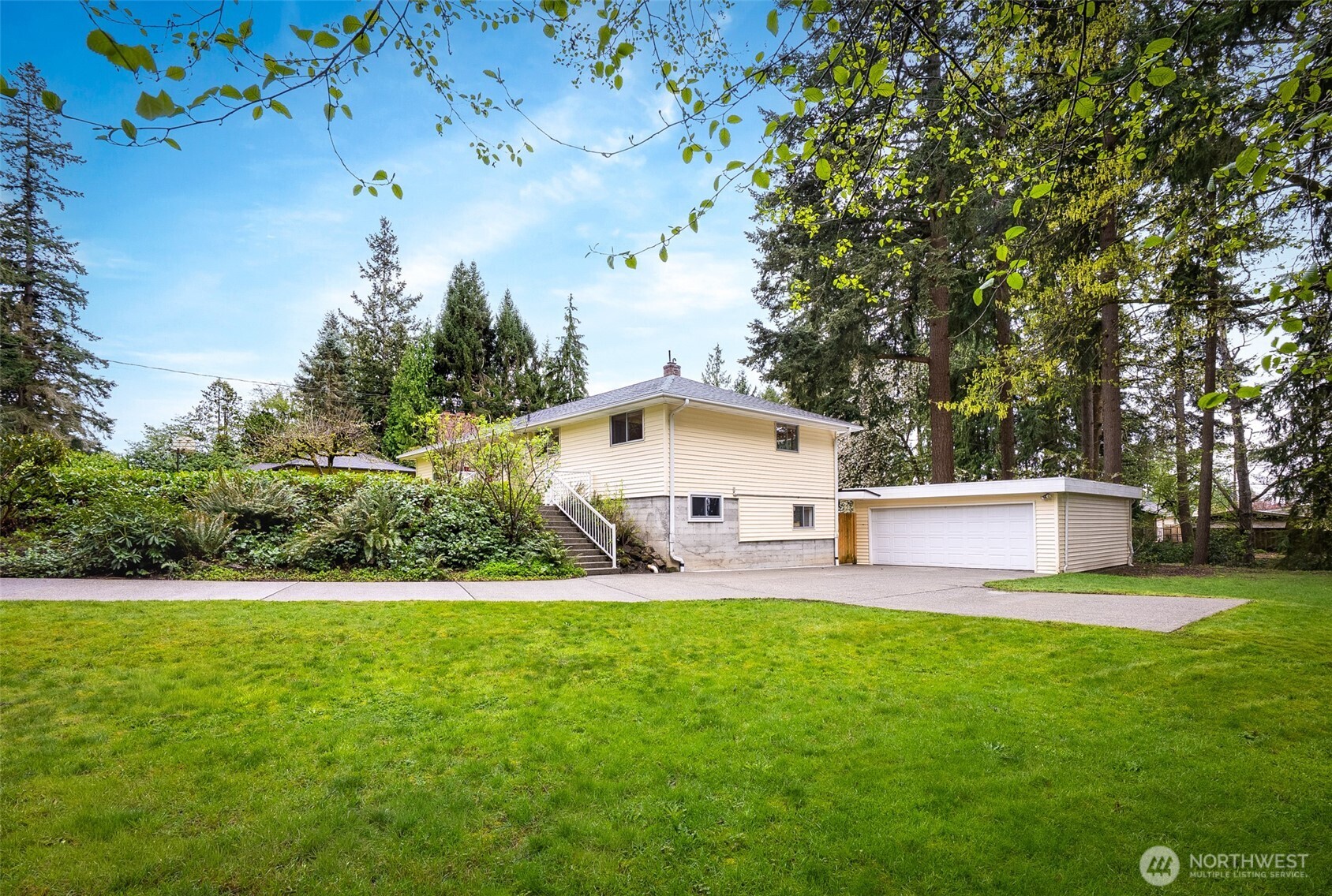 5402 West Drive Everett WA 98203