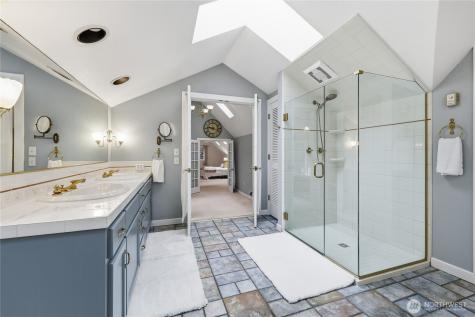 90 Oak Shore Drive Port Townsend WA 98368