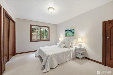 90 Oak Shore Drive Port Townsend WA 98368