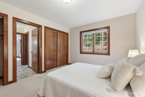 90 Oak Shore Drive Port Townsend WA 98368