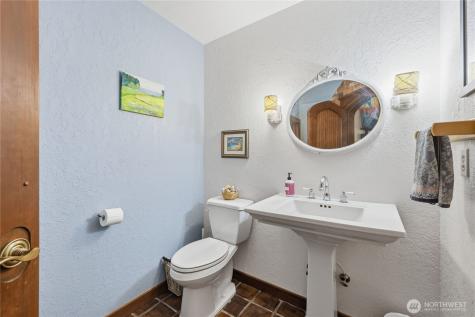 90 Oak Shore Drive Port Townsend WA 98368