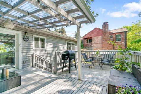 3713 S Burns Street Seattle WA 98118