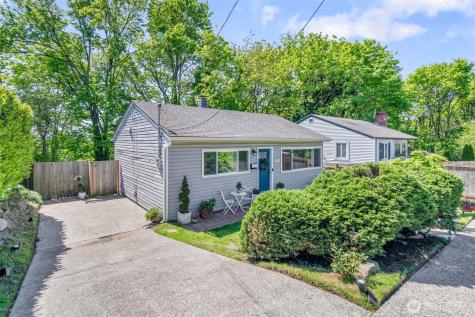 3713 S Burns Street Seattle WA 98118