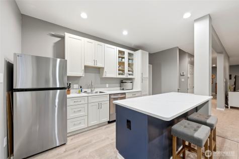 12326 24th Avenue NE Seattle WA 98125