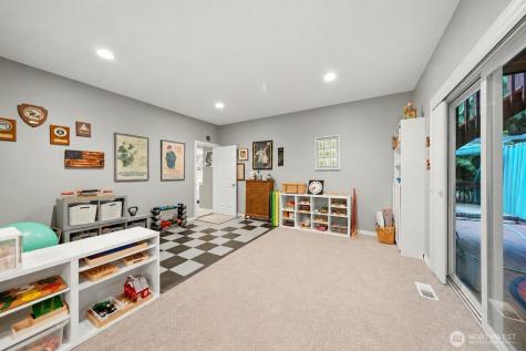 12326 24th Avenue NE Seattle WA 98125