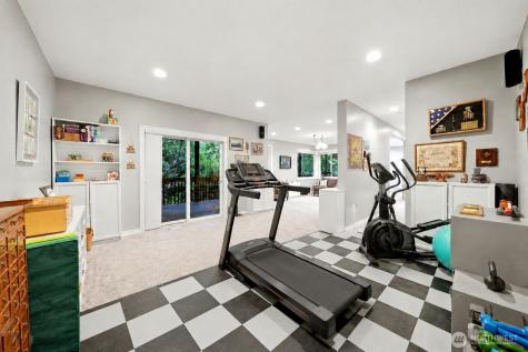 12326 24th Avenue NE Seattle WA 98125