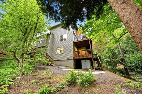 12326 24th Avenue NE Seattle WA 98125