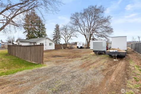 100 Hadley Drive Yakima WA 98908