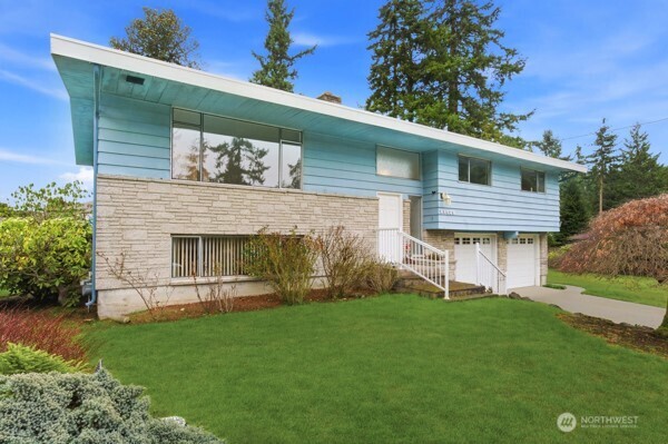 23629 86th Avenue W Edmonds WA 98026