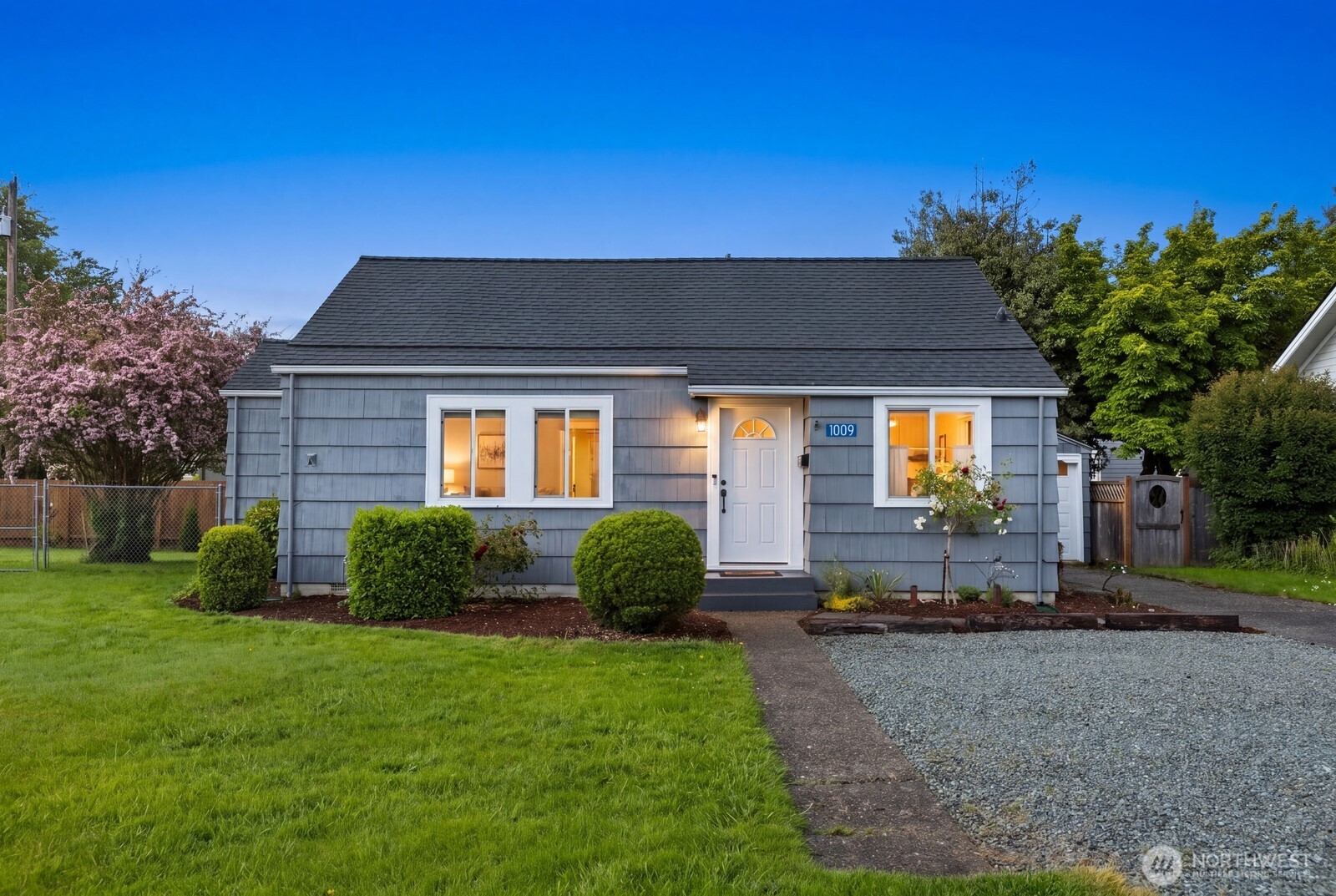 1009 E Orange Avenue Burlington WA 98233