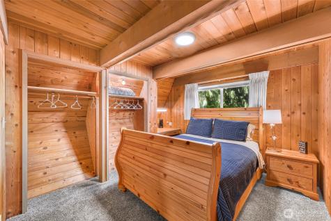 1418 E Blackburn Road Mount Vernon WA 98274
