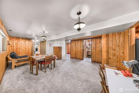 1418 E Blackburn Road Mount Vernon WA 98274