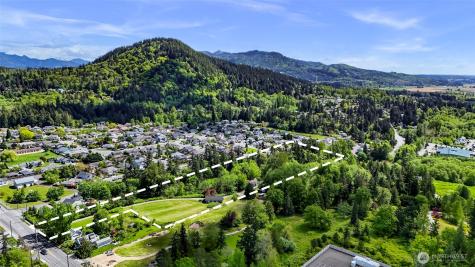 1418 E Blackburn Road Mount Vernon WA 98274