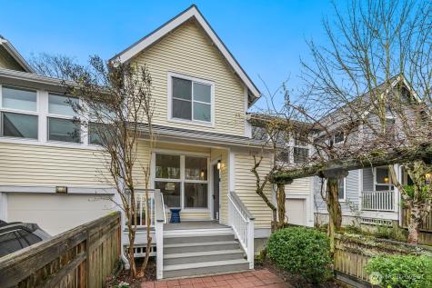 6726 35th Place S Seattle WA 98118