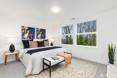 6726 35th Place S Seattle WA 98118