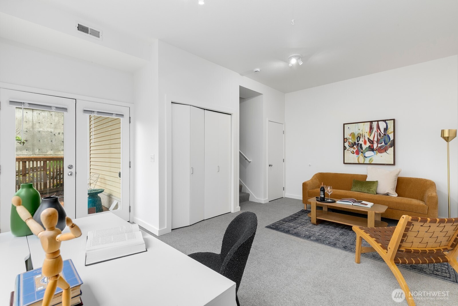 6726 35th Place S Seattle WA 98118