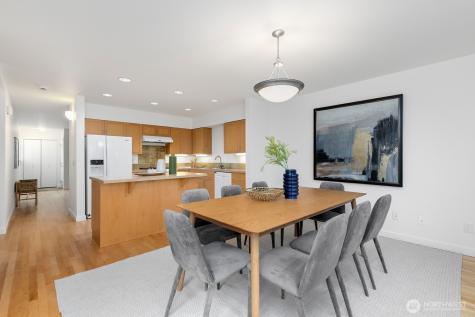 6726 35th Place S Seattle WA 98118