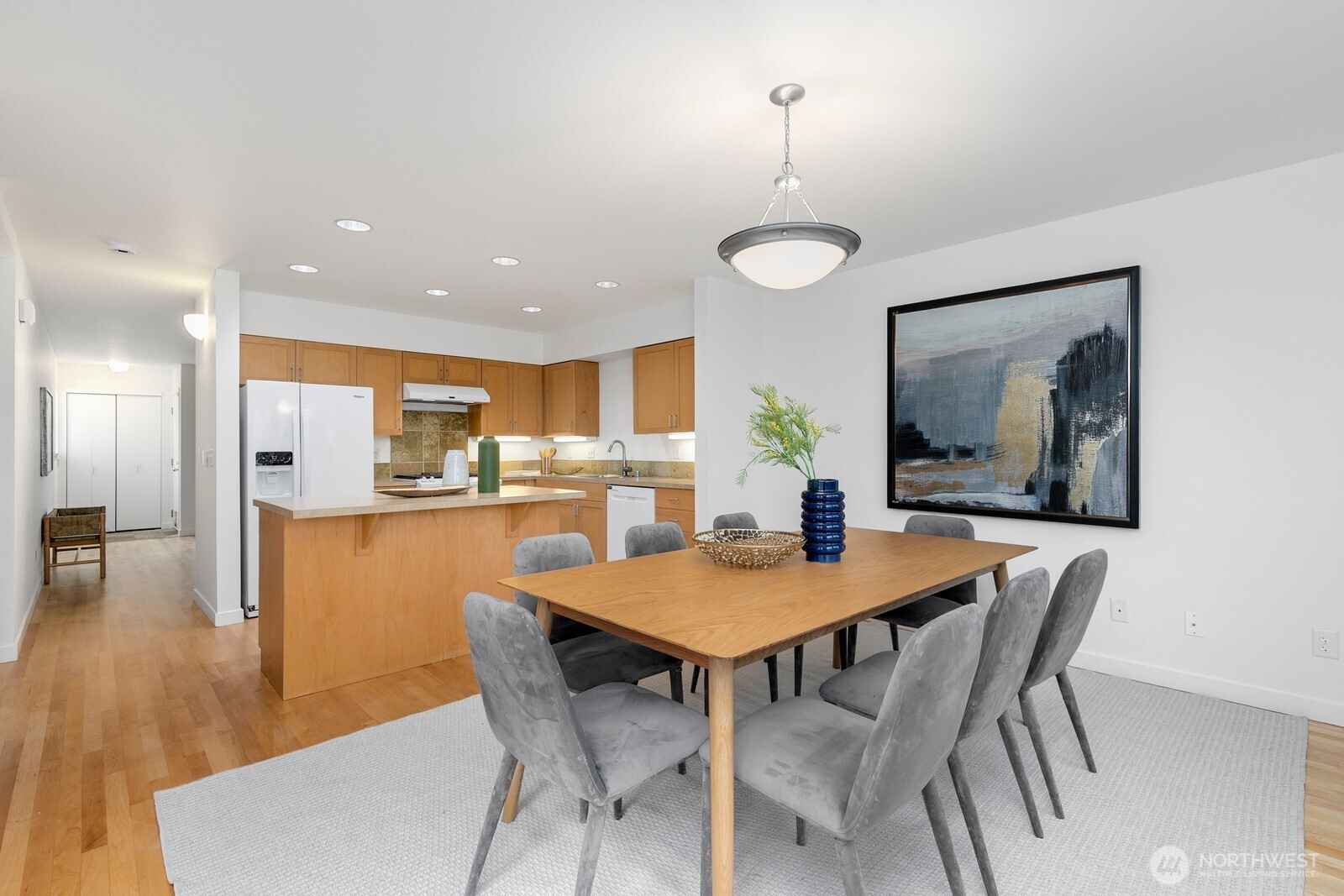 6726 35th Place S Seattle WA 98118
