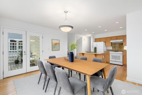 6726 35th Place S Seattle WA 98118