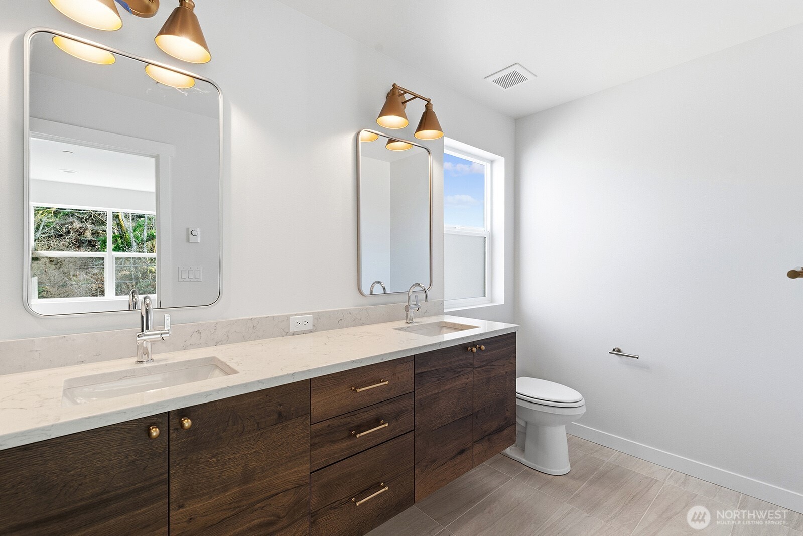 728 Newport Way NW Issaquah WA 98027